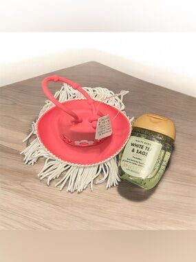 NEW Bath & Body Works Pink Cowboy Hat PocketBac Holder & Hand Sanitizer Festival